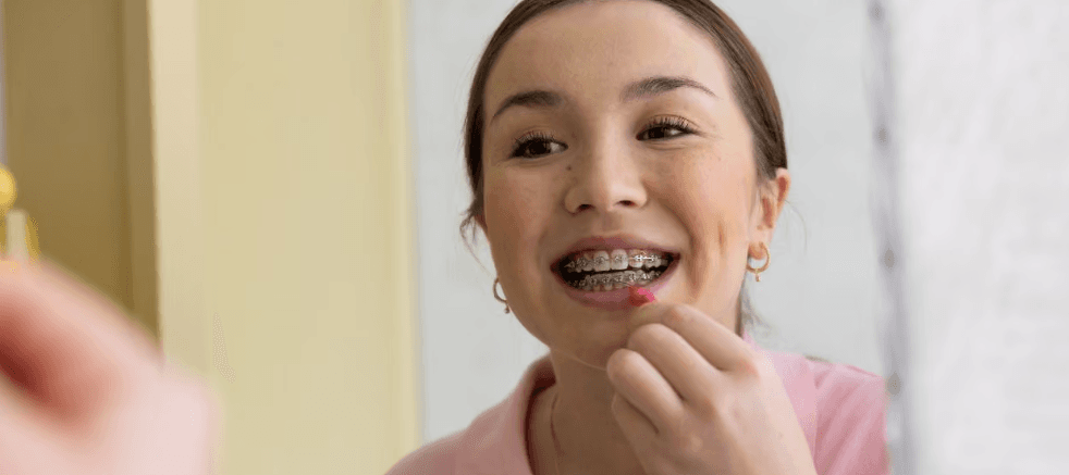https://prod.tepe.com/contentassets/42de60bebc8a45179382f0025dd3ac85/simply-science---tieners-en-orthodontie.png